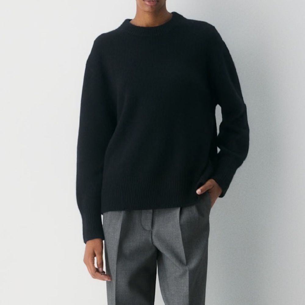 Aritzia Plush Cashmere Oversized Crew Sweater - Picture 3 of 15
